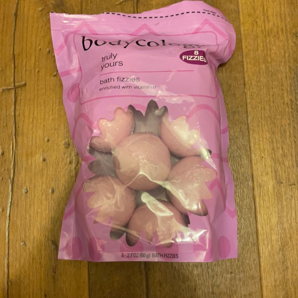 Bath bombs